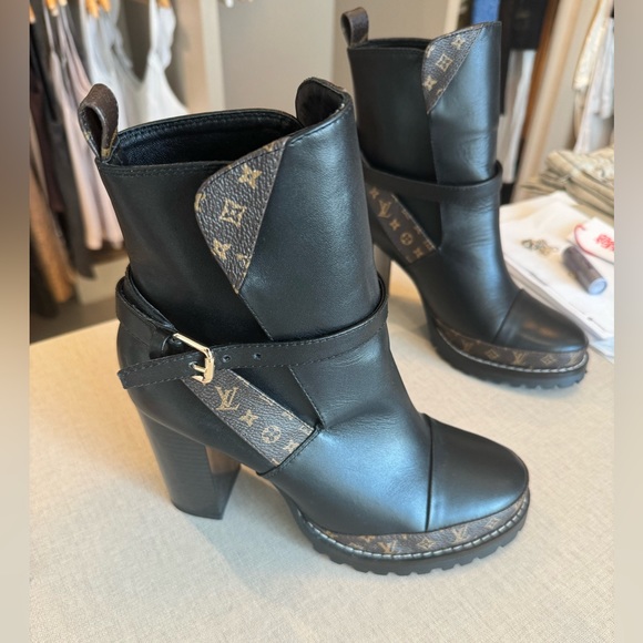 Louis Vuitton Star trail boots never worn - Picture 2 of 7